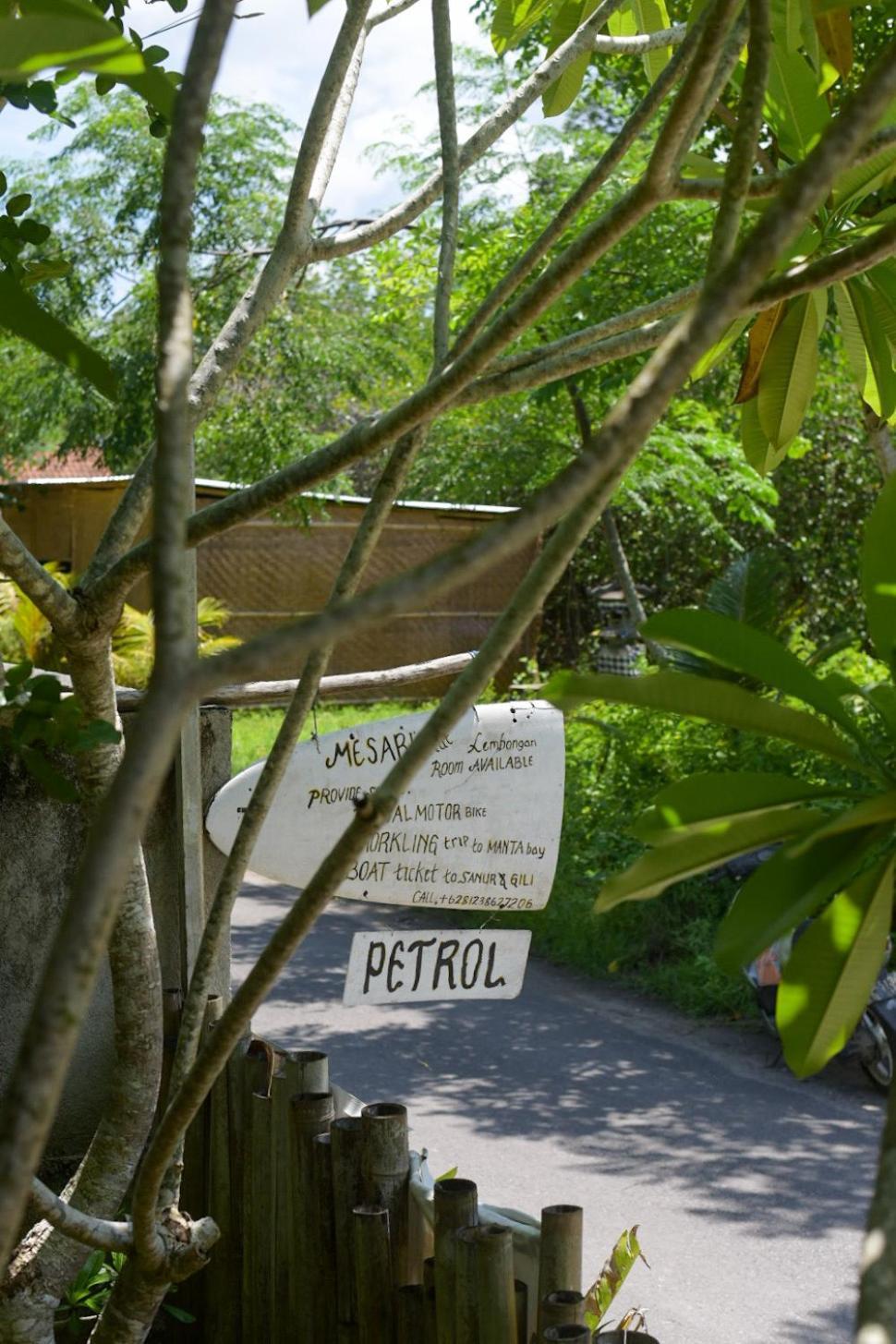 Hotel Mesari Hut Lembongan Exterior foto