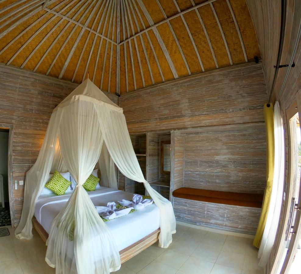 Hotel Mesari Hut Lembongan Exterior foto